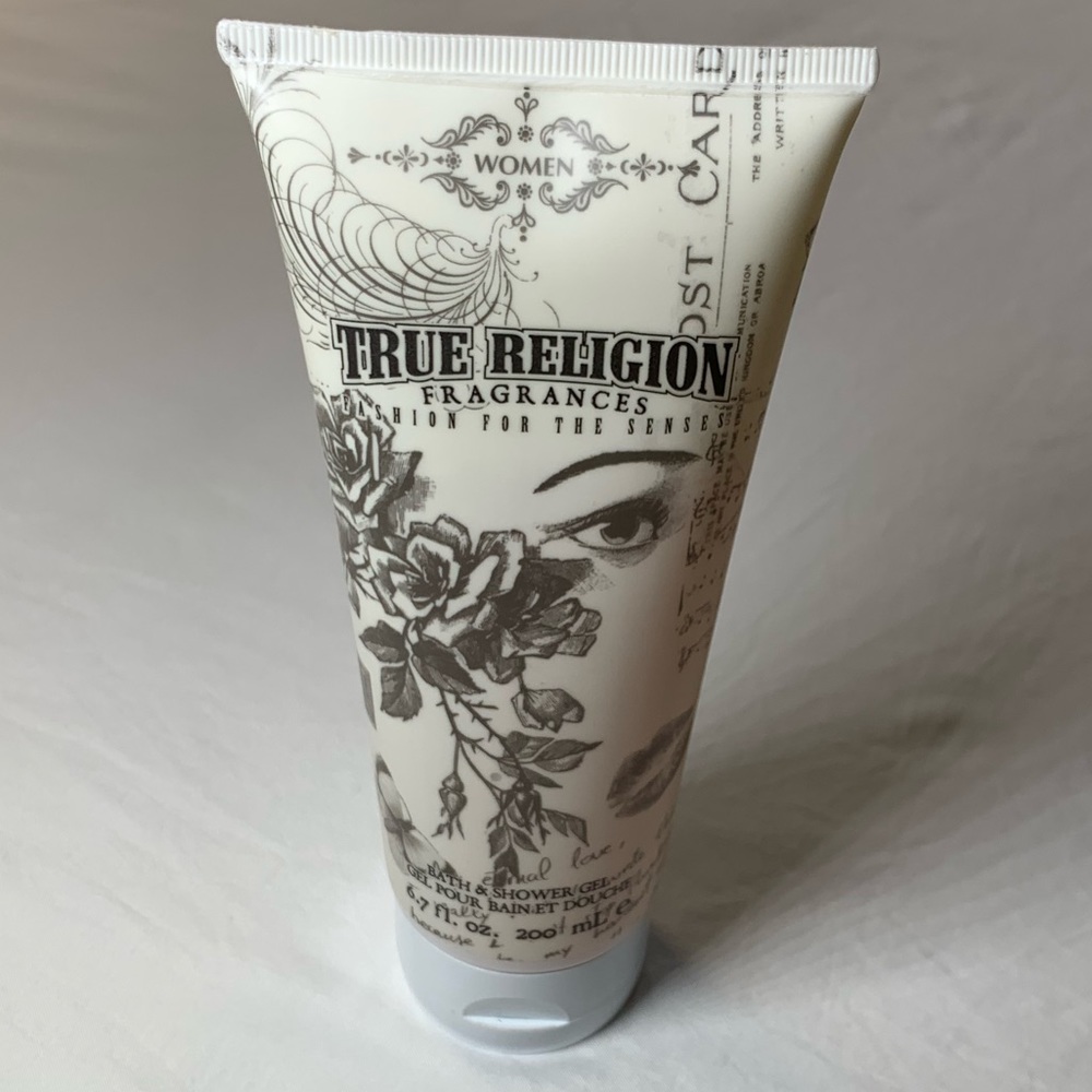 NWOT ~ True Religion 6.7 oz / 200 ml Shower Body Wash‎ for Women